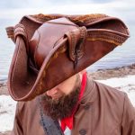 Dreizack Piraten Hut Leder