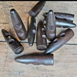 Knebel in Hornform aus Holz dunkel – Bild 2