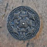 Granulierte Scheibenfibel