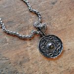 Schild Amulett – Bild 2