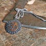 Triskele Drachen Amulett – Bild 2