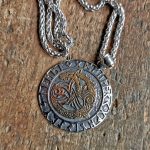 Triskele Drachen Amulett – Bild 3