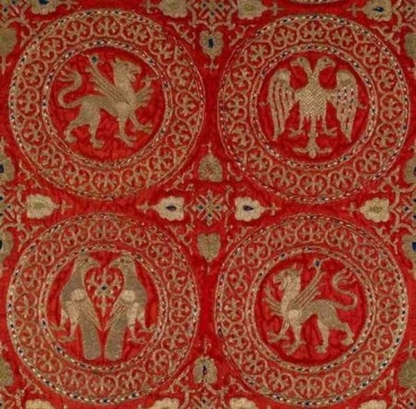 Seide Lowe und Raubvogel Motiv – Bild 4