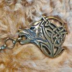 Wolf Fell oder Umhangschliesse – Bild 2