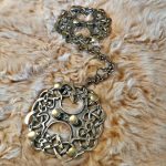 Lebensbaum XL Fell oder Umhangschliesse – Bild 6