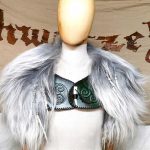 Schulterfell mit Schliesse Hand Made von SchwarzeSegel – Bild 2